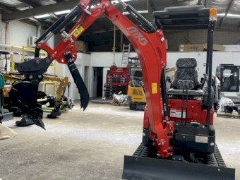 MXG Excavator XE23U Kubota Diesel Engine Swing Boom, Extendable Tracks