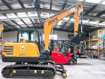 MXG Excavator XE60U（5.9ton）Isuzu 48HP 4 Cylinder 4 Stroke Diesel Engine Water Cool
