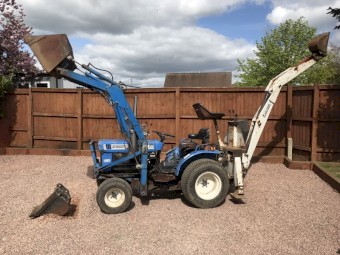 Iseki 2160 4x4 Compact Tractor Mini Digger JCB Ditcher Loader Back Hoe Shovel