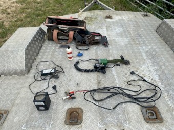 Mobile sheep shearer 