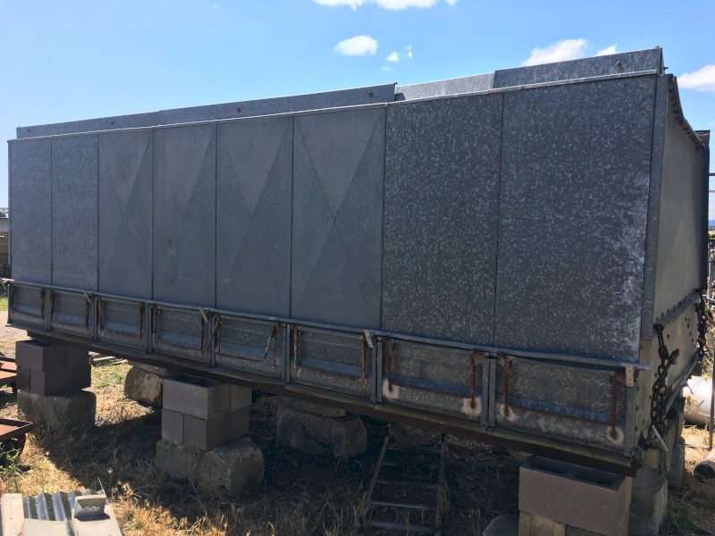 Truck Grain bins Farm Tender