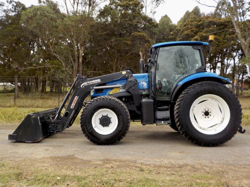 2014 New Holland T6050 PLUS 4WD/FWA 125hp Agricultural Farm Tractor