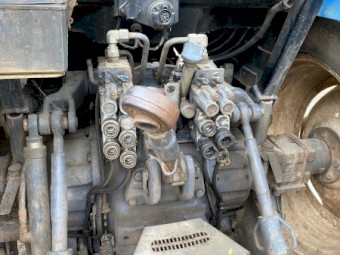 2002 New Holland TS 110 Tractor