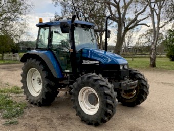 2002 New Holland TS 110 Tractor