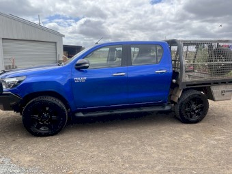 2017 Hilux SR Dual Cab 4WD Ute