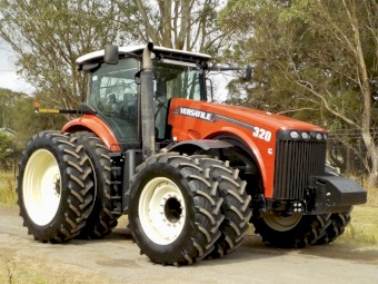 2017 Versatile 320 4x4 322hp Agricultural Farm Tractor