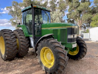 1993 John Deere 7800