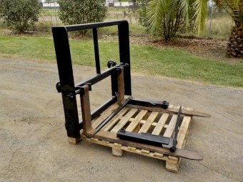 Heavy Duty Front End Loader 2500kg Pallet Fork/Hay Fork Combo Attachment