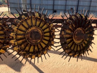 Horward Bagshaw Heavy Duty Root Scrub Rake