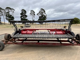 Case IH 2388 Header with Honeybee Draper Front & Pickup Front