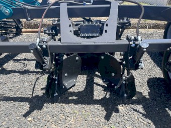 Knuckey Wheel Track Renovator