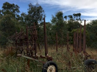 Horwood Bagshaw folding harrows