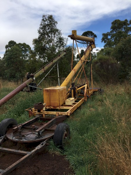 Custom Built 3p linkage grain sweeper auger and trailer