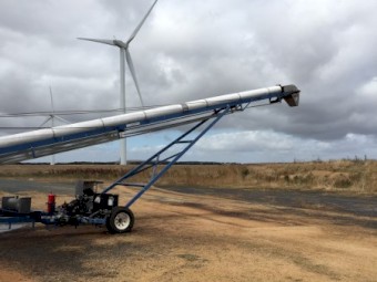 Illabo Self Propelled Grain Conveyor