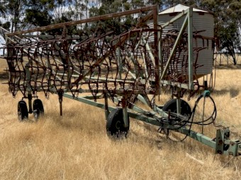 John Shearer 40ft Harrows