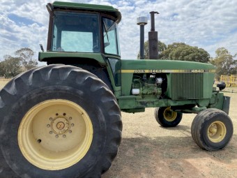 John Deere 4840 tractor 