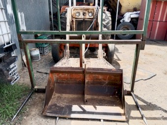 David Brown 1210 Front End Loader Tractor