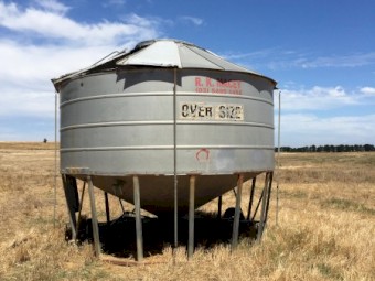 R.K Macey 22 ton field bin