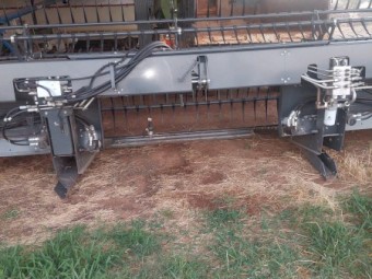 Windrower front 2020 MF 5300-25 Triple Deliver Draper Front