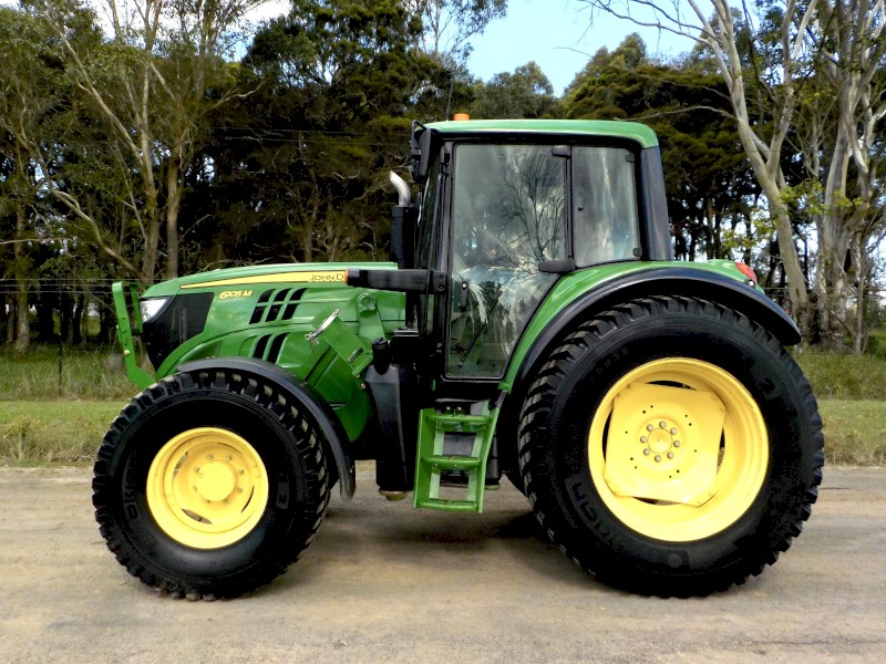 2015 John Deere 6105M 4WD 109hp Agricultural Farm Tractor