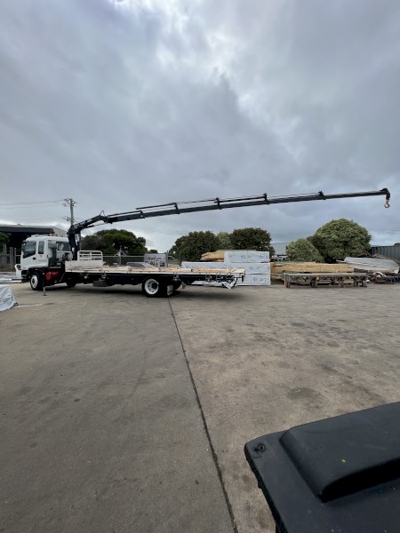 2005 Isuzu FTR 900 Crane Truck