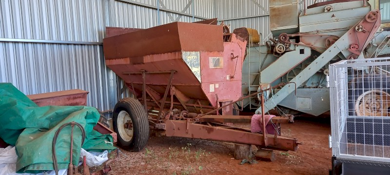 International Chaser bin