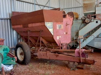 International Chaser bin