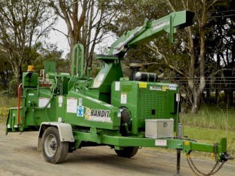 Late model 8/2014 Bandit 1590XP INTIMIDATOR 18" Commercial Wood Chipper