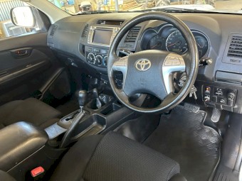 2014 Toyota Hilux SR Dual Cab Ute