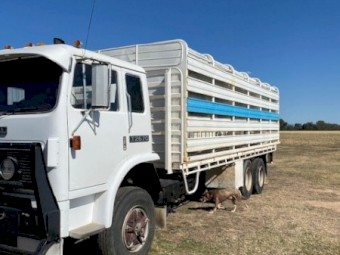 1982 International T2670 Truck