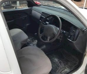 2002 Mitsubishi Triton Ute (Manual/Petrol) + Accessories