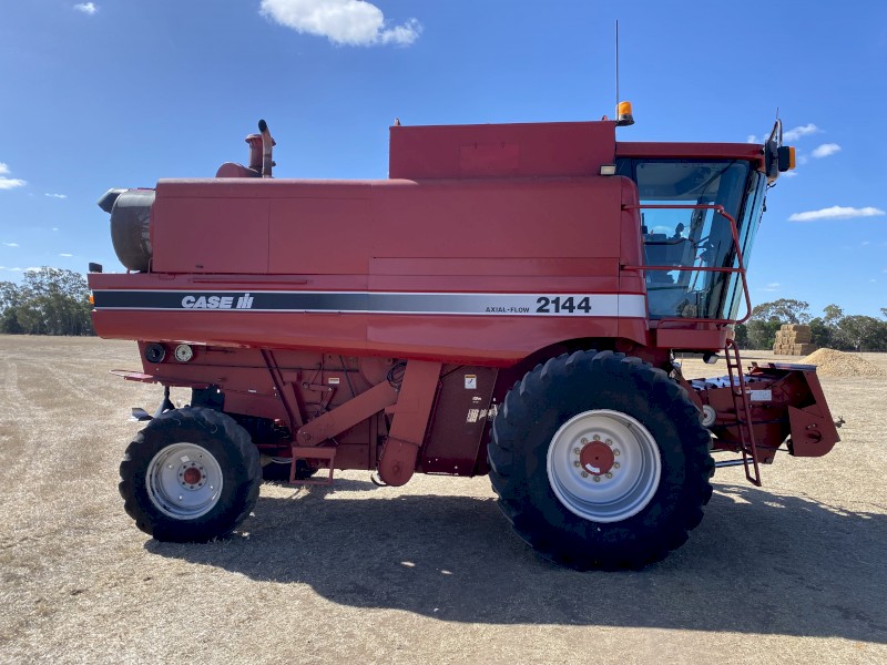 Case IH 2144 & 2 fronts -1010 & 1020
