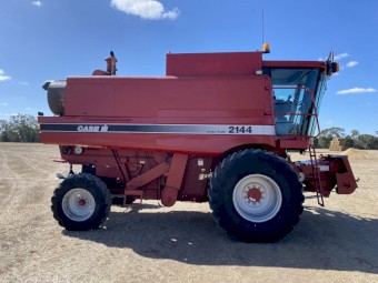 Case IH 2144 & 2 fronts -1010 & 1020