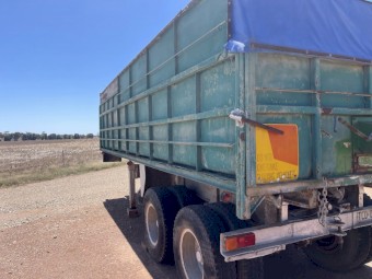 Chassis Tipper with divider for Seed & Fertiliser