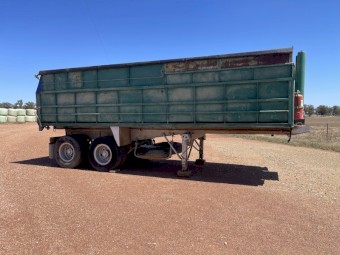 Chassis Tipper with divider for Seed & Fertiliser
