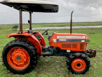 1990 Kubota L3750 4WD Tractor