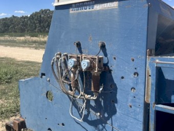 2007 Agrowdrill 26 Run Seeder