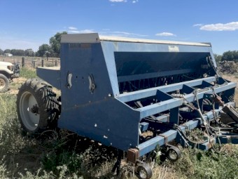 2007 Agrowdrill 26 Run Seeder