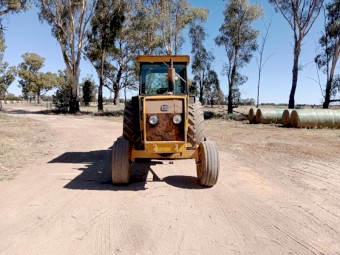Chamberlain 4280 Tractor