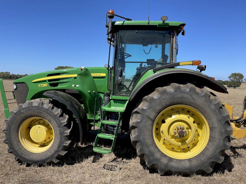 John Deere 7730 Tractor with 746 FEL