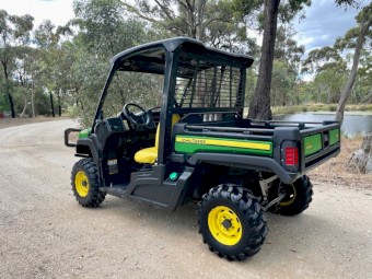 John Deere Gator XUV865E Utility Vehicle