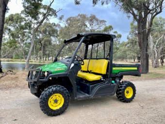 John Deere Gator XUV865E Utility Vehicle