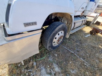 Freightliner FL112 Prime Mover - Yard Truck