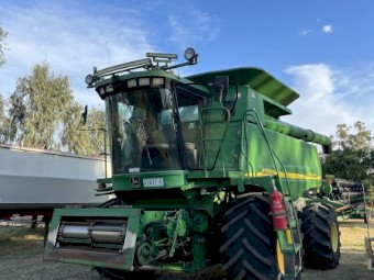 2001 John Deere 9750 STS with 36ft John Deere 936D Draper Front