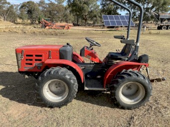 Antonio Carraro Bitrac 3800 tractor