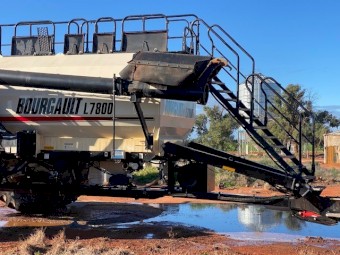 2017 Bourgault L7800 Air Seeder Box