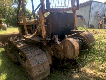 1958 Caterpillar D6 9U bulldozer | Farm Tender