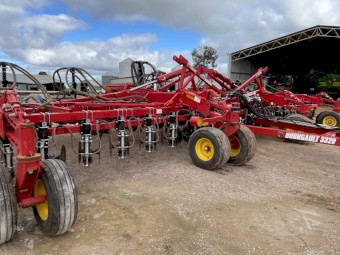 2019 Bourgault 3320QDA Bar