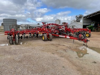 2019 Bourgault 3320QDA Bar