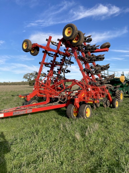 Bourgault 3320 Seeder Bar